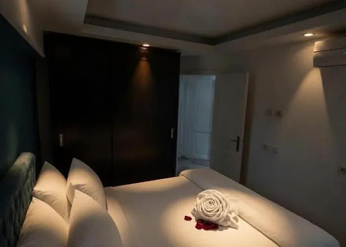 Silia Luxury
